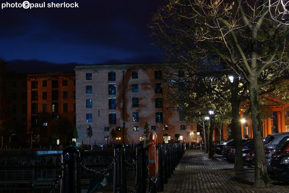 John_on-Albert_Dock